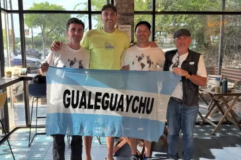🚴‍♂️ Mate, bicis y leyenda: entrerrianos cumplieron el sueño de charlar con Manu en Texas