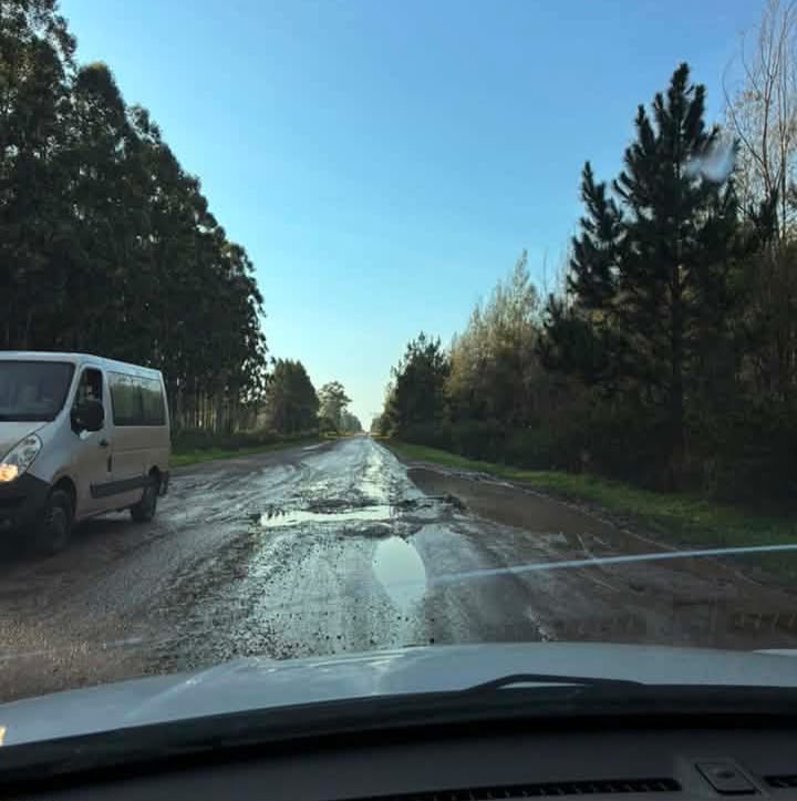 Reclaman una reparación urgente del acceso a Puerto Yeruá por el deterioro del pavimento