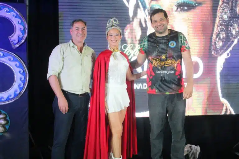 Con una fiesta a sala llena, Emperatriz puso en marcha su camino hacia el Carnaval 2027