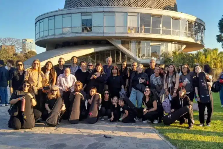 430 violinistas tocaron juntos un tema de Coldplay y Concordia fue parte del récord